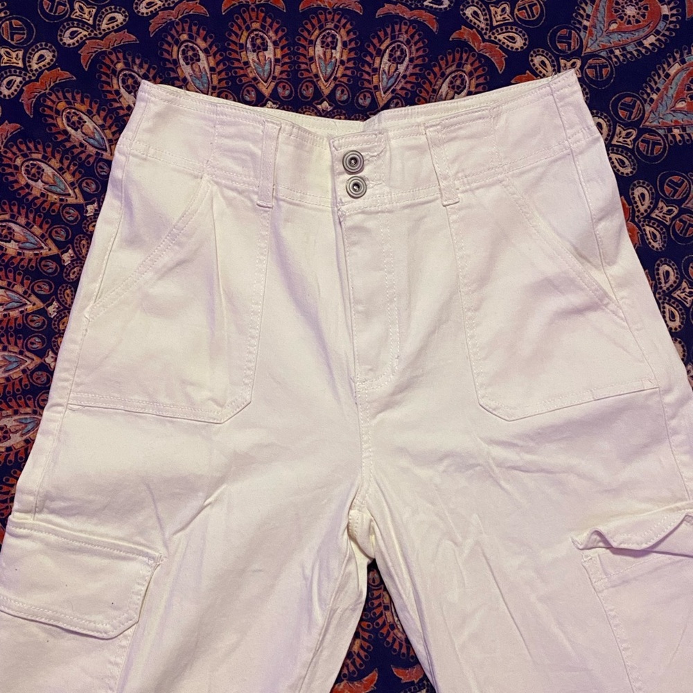 White High-Waisted Cargo Pants